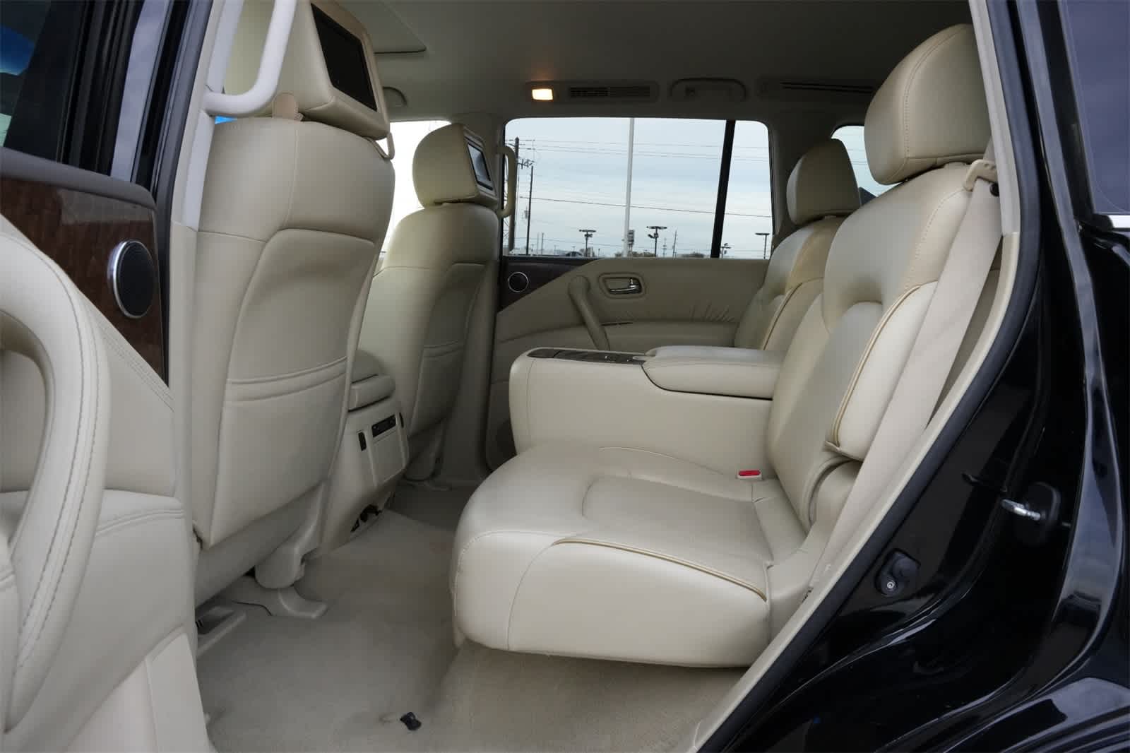 2016 INFINITI QX80 2WD 4dr