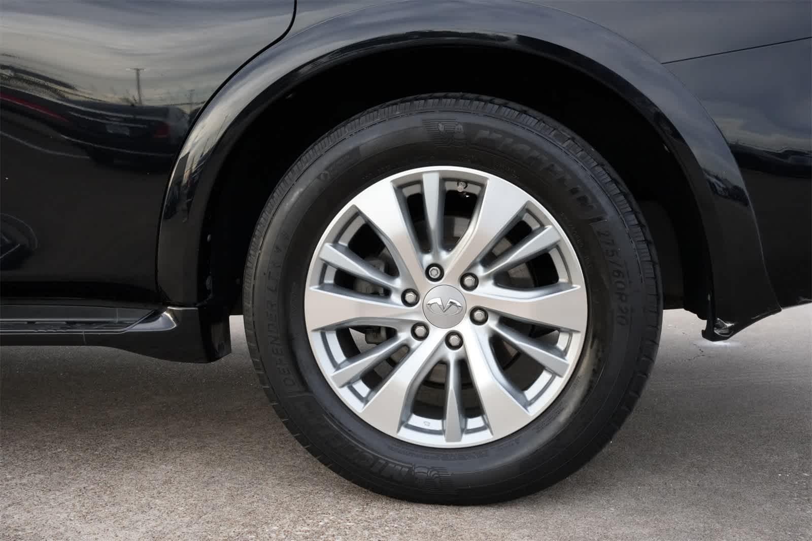 2016 INFINITI QX80 2WD 4dr