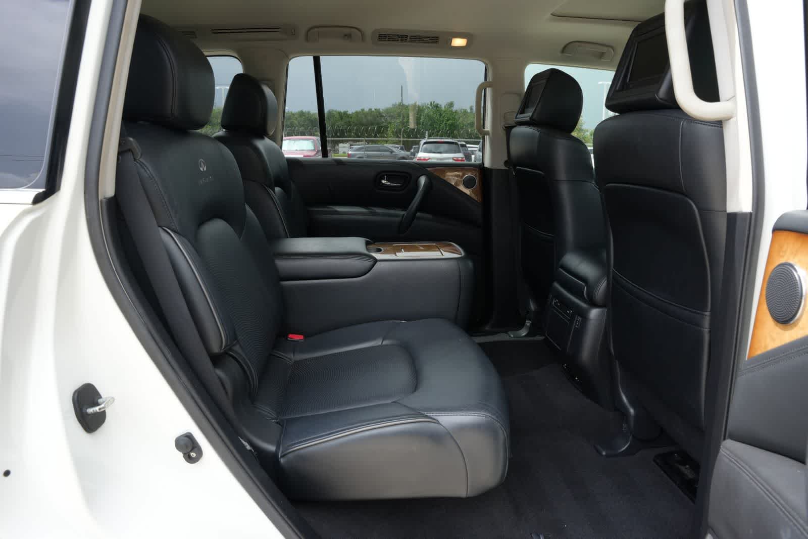 2014 INFINITI QX80 2WD 4dr