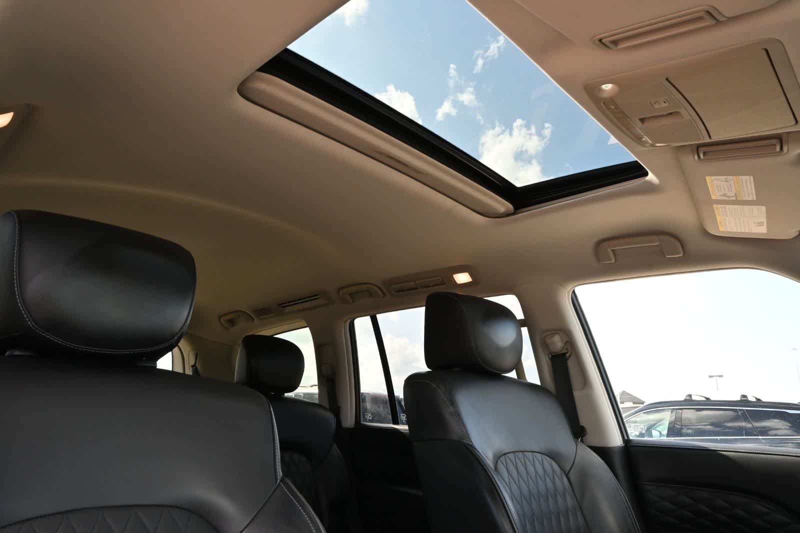 2019 INFINITI QX80 LUXE