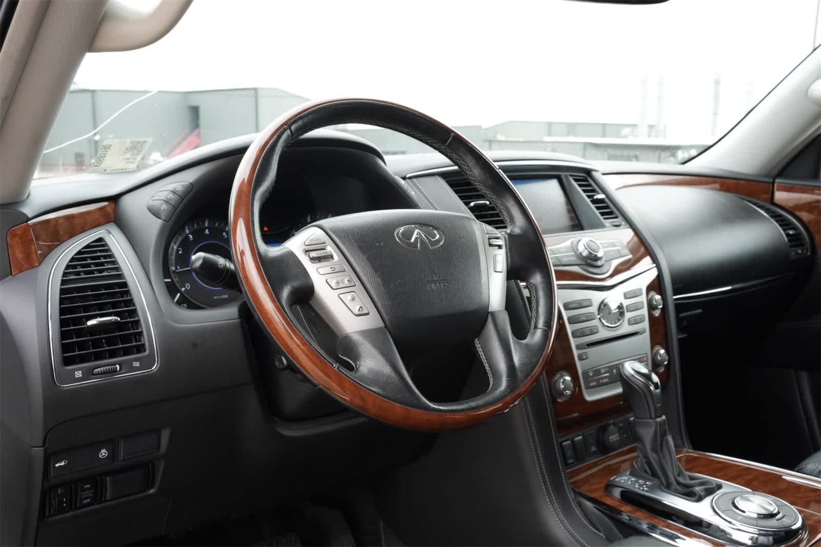 2019 INFINITI QX80 LUXE