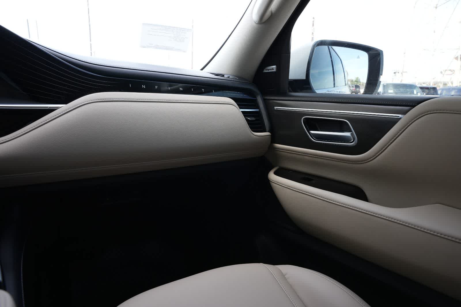 2026 INFINITI QX80 PURE