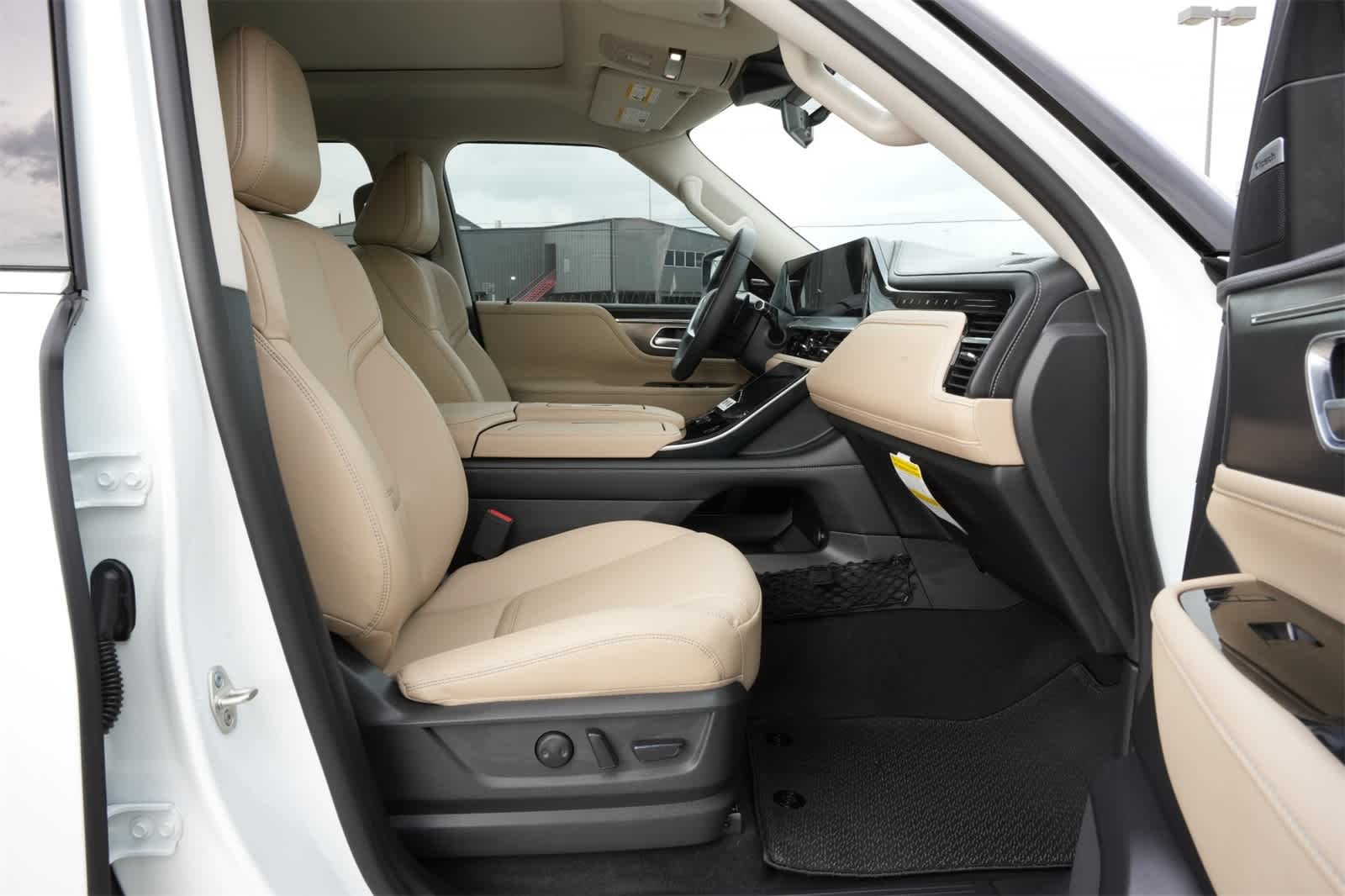 2026 INFINITI QX80 PURE