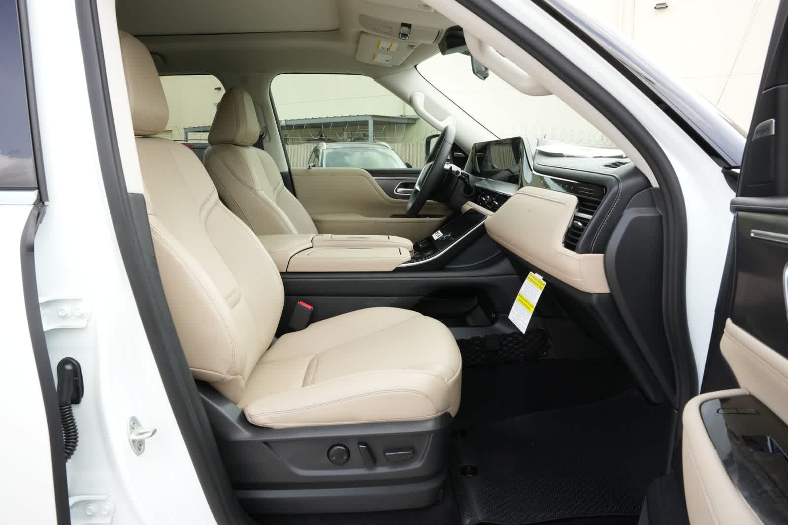 2026 INFINITI QX80 PURE