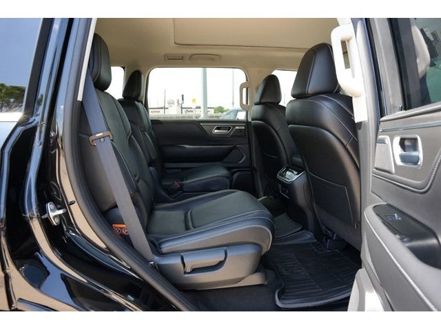 2027 INFINITI QX80 PURE