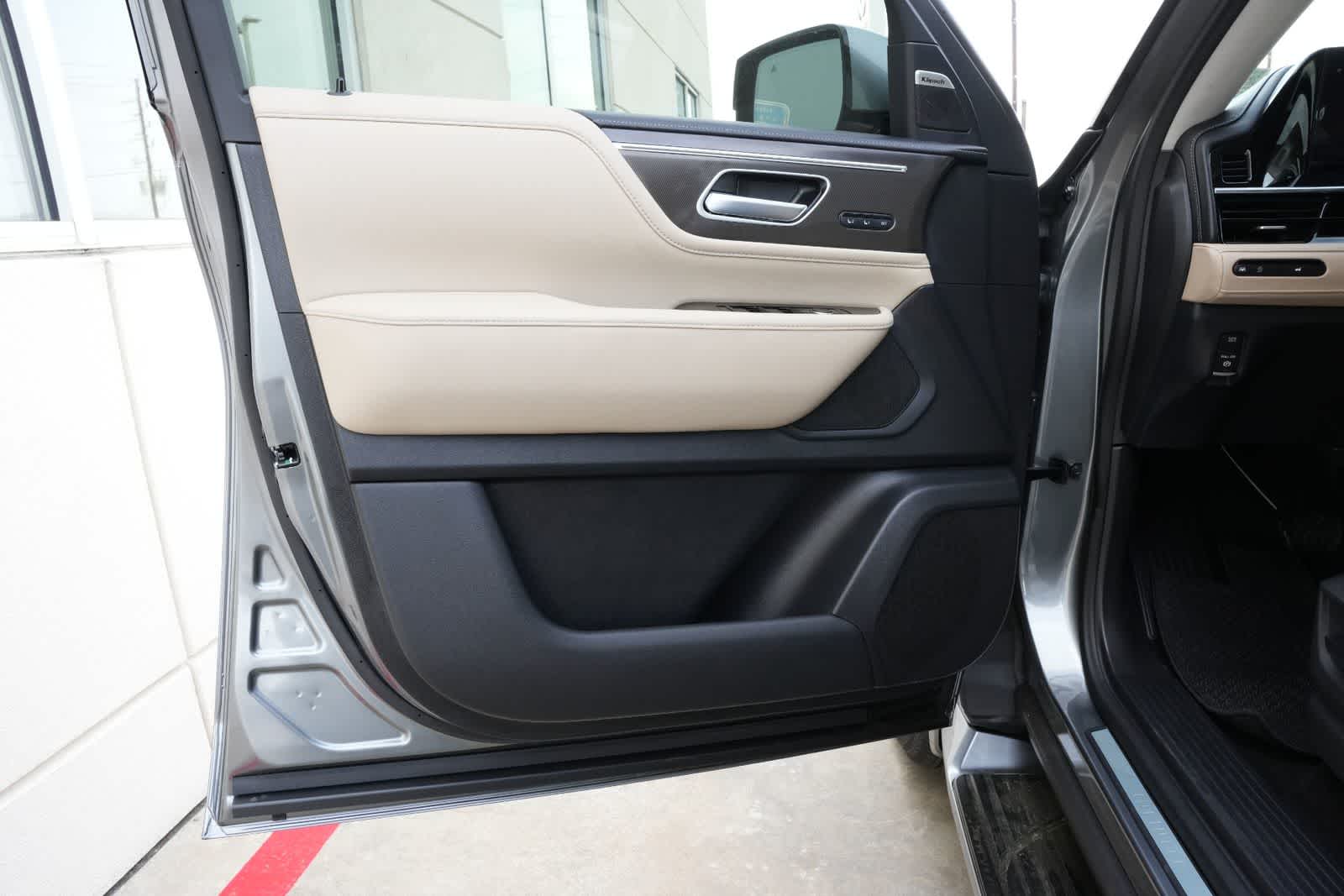 2026 INFINITI QX80 PURE