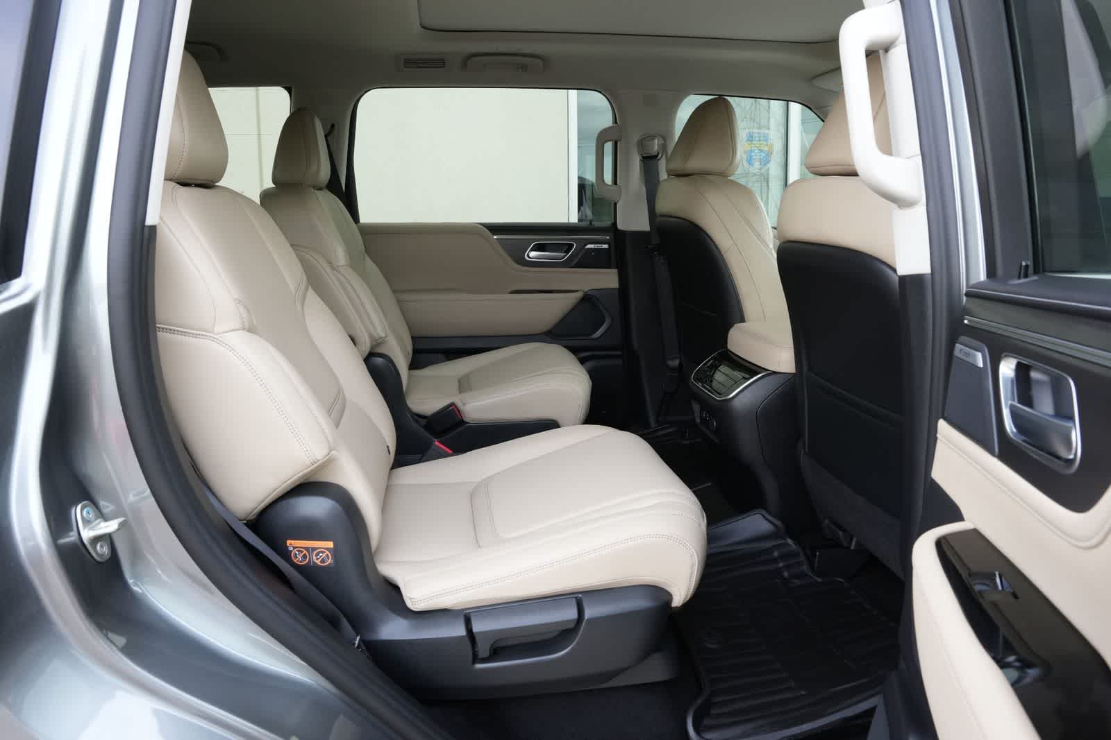 2026 INFINITI QX80 PURE