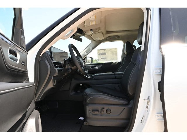 2027 INFINITI QX80 PURE