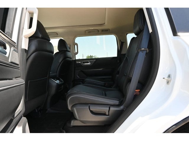 2027 INFINITI QX80 PURE