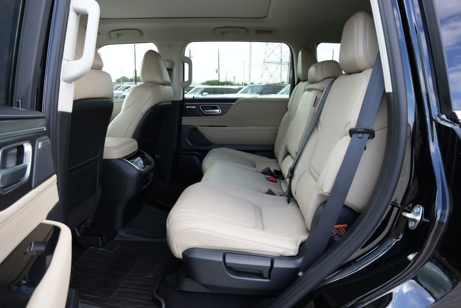 2026 INFINITI QX80 PURE