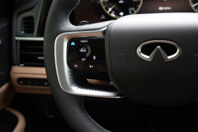2026 INFINITI QX80 LUXE