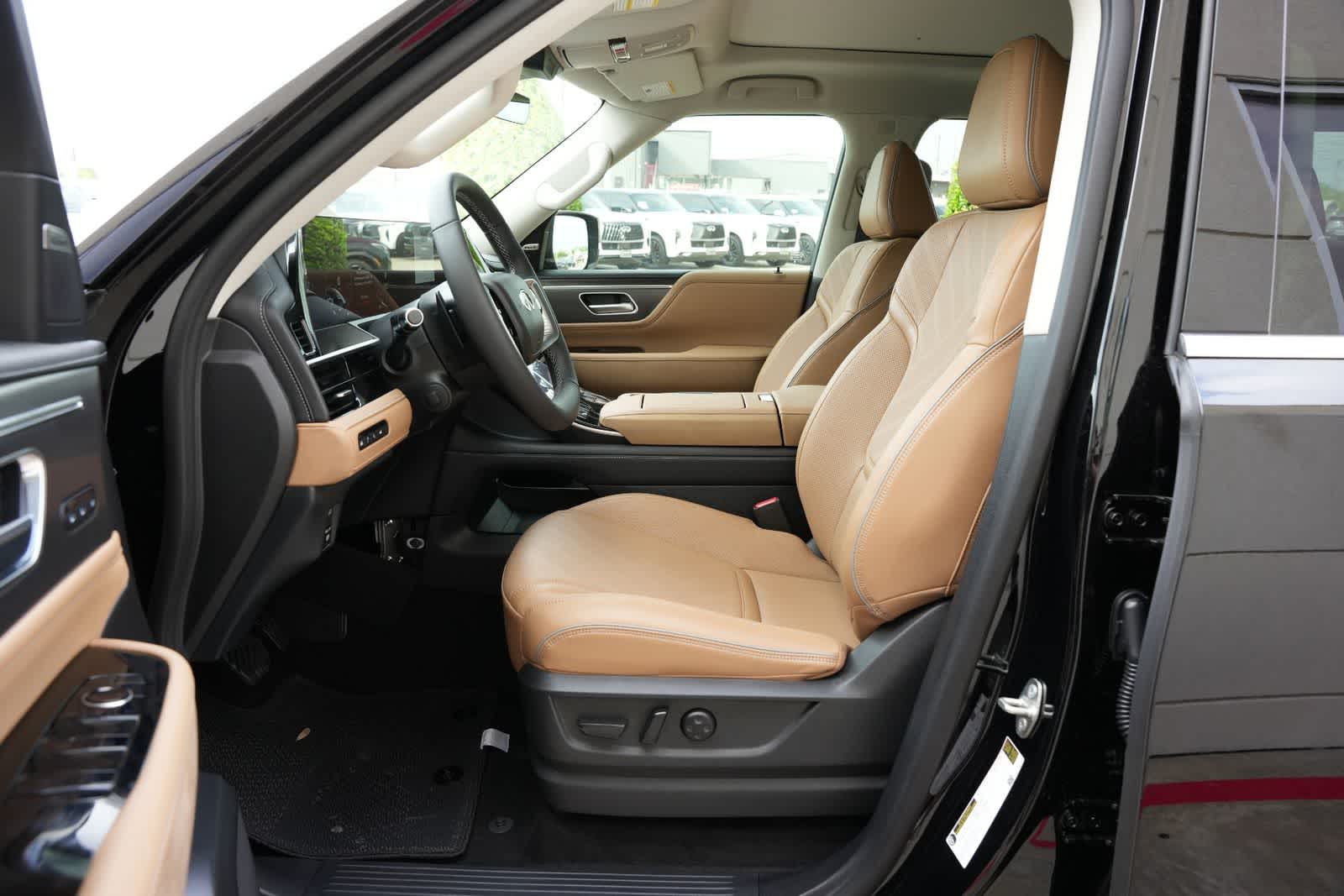 2026 INFINITI QX80 LUXE