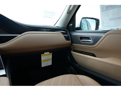 2027 INFINITI QX80 LUXE