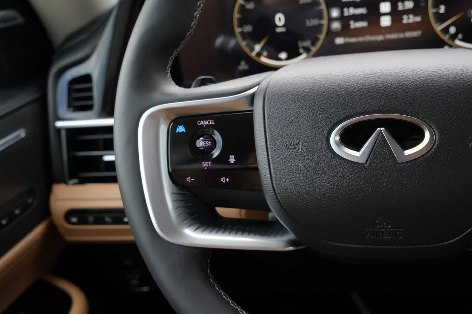 2027 INFINITI QX80 LUXE