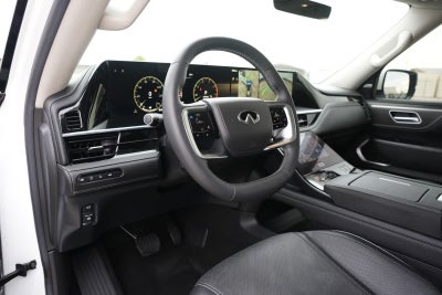 2025 INFINITI QX80 LUXE