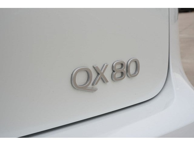 2025 INFINITI QX80 LUXE