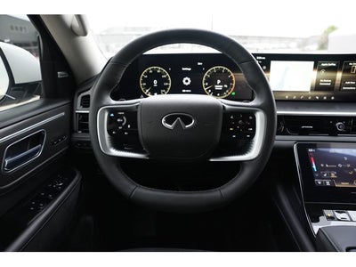 2025 INFINITI QX80 LUXE