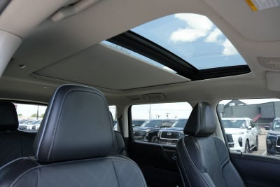 2027 INFINITI QX80 LUXE