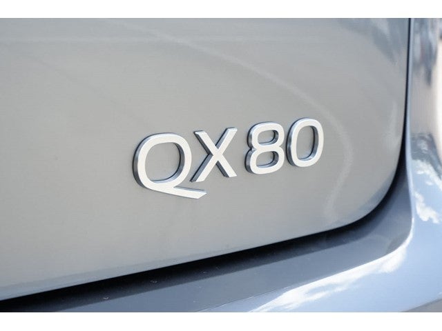 2027 INFINITI QX80 LUXE