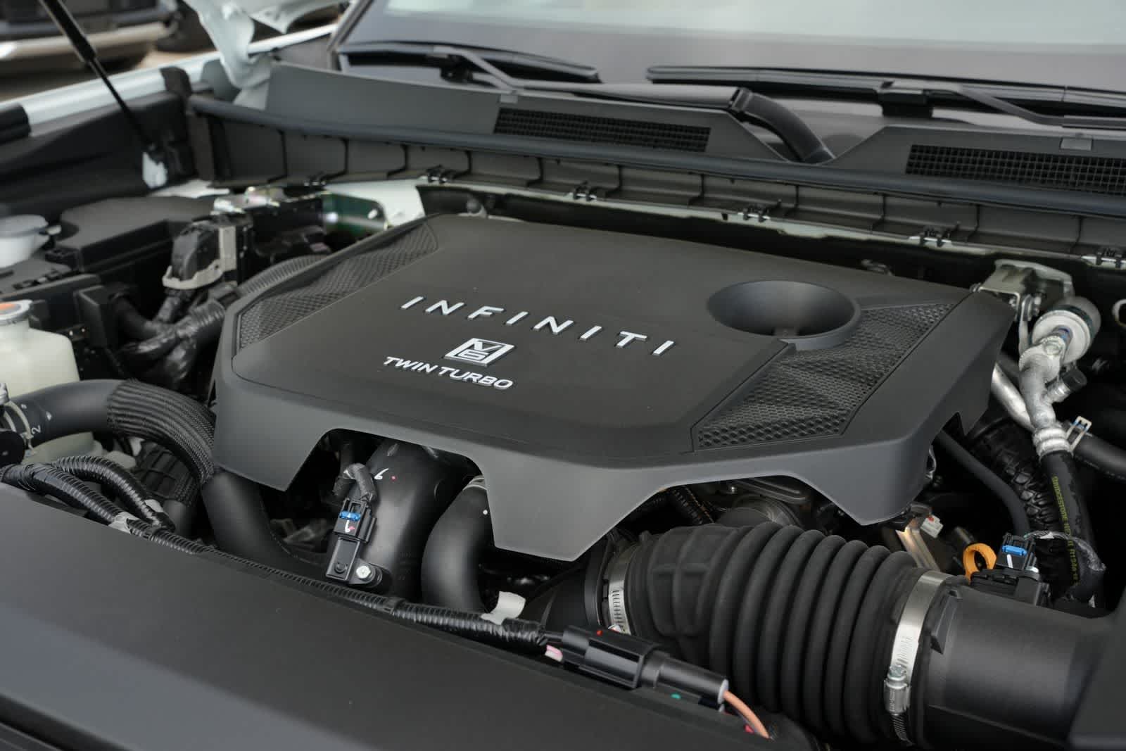 2027 INFINITI QX80 LUXE