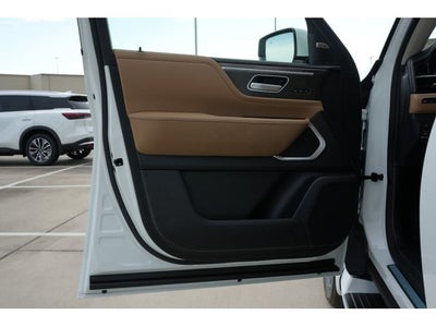 2027 INFINITI QX80 LUXE