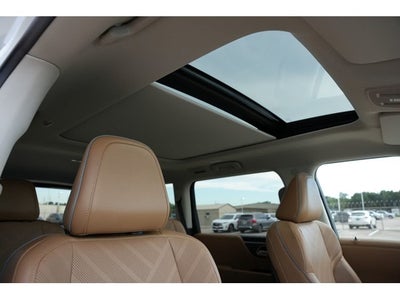 2027 INFINITI QX80 LUXE
