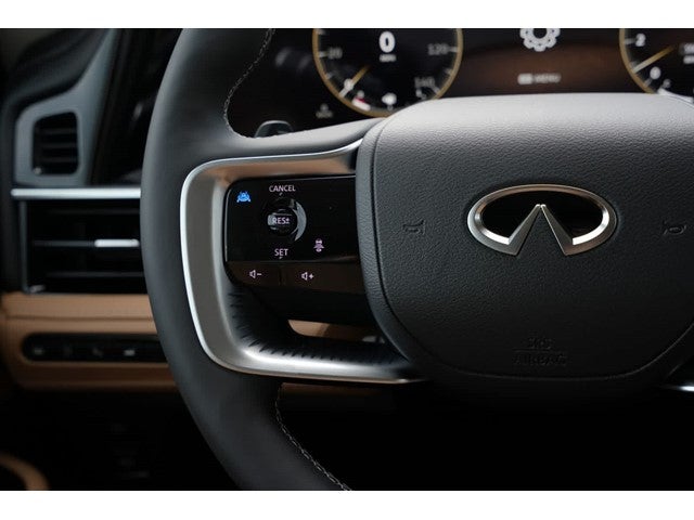2027 INFINITI QX80 LUXE