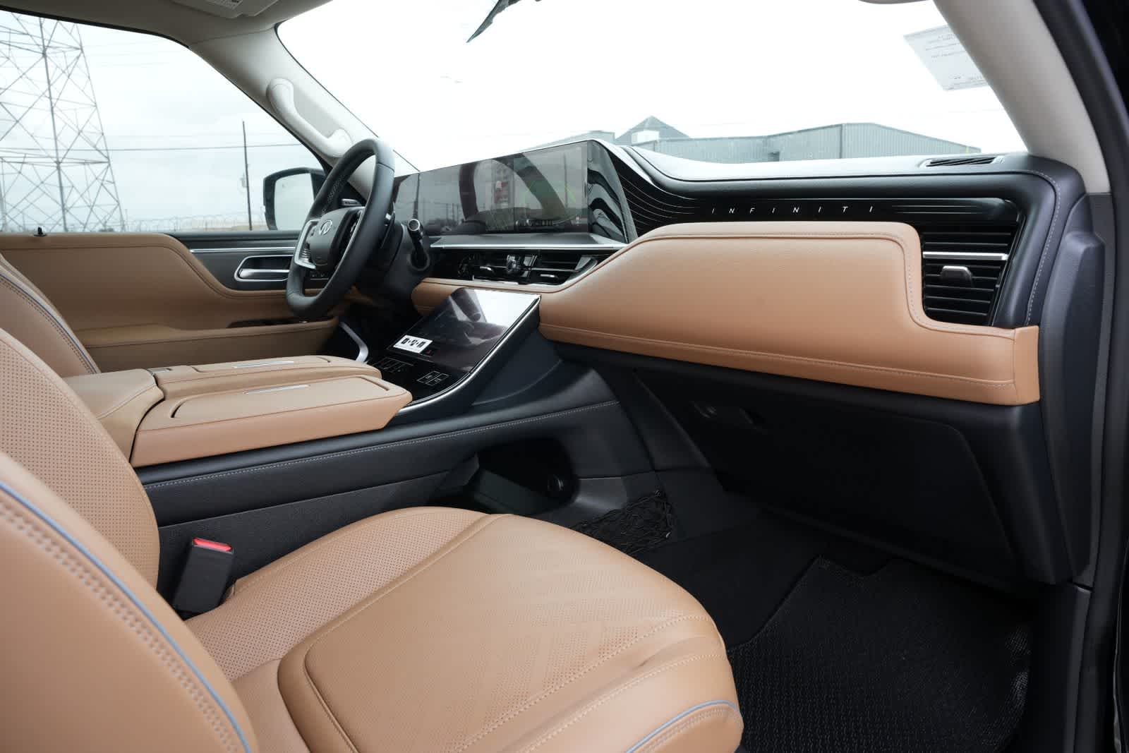 2026 INFINITI QX80 LUXE