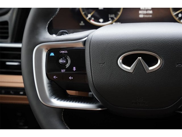 2026 INFINITI QX80 LUXE