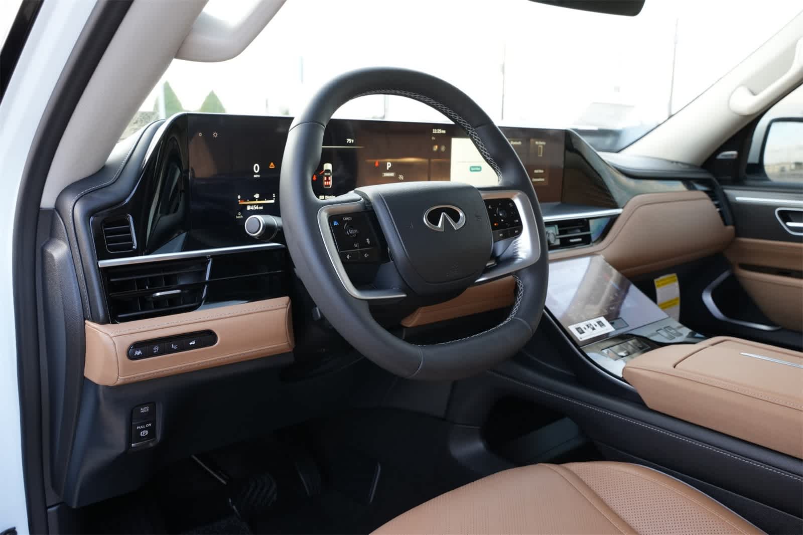 2026 INFINITI QX80 LUXE