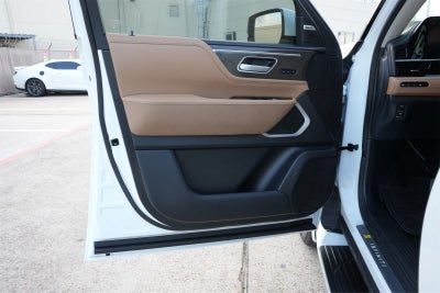 2026 INFINITI QX80 LUXE