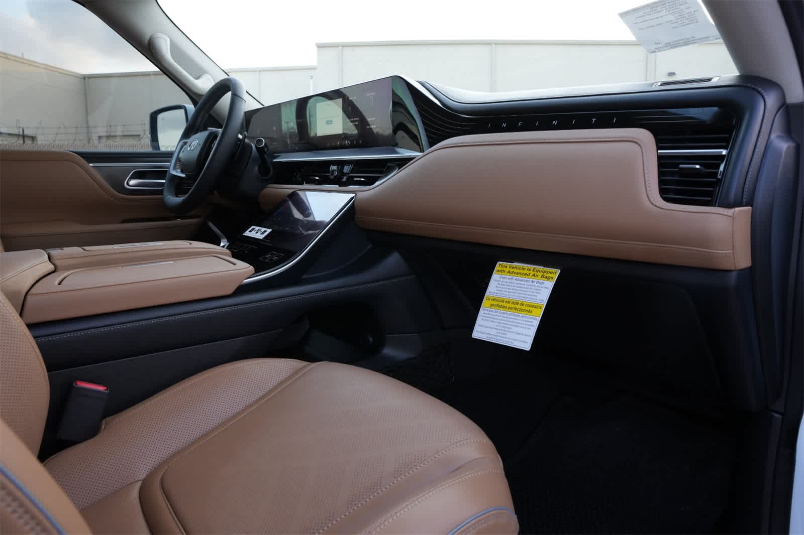 2026 INFINITI QX80 LUXE