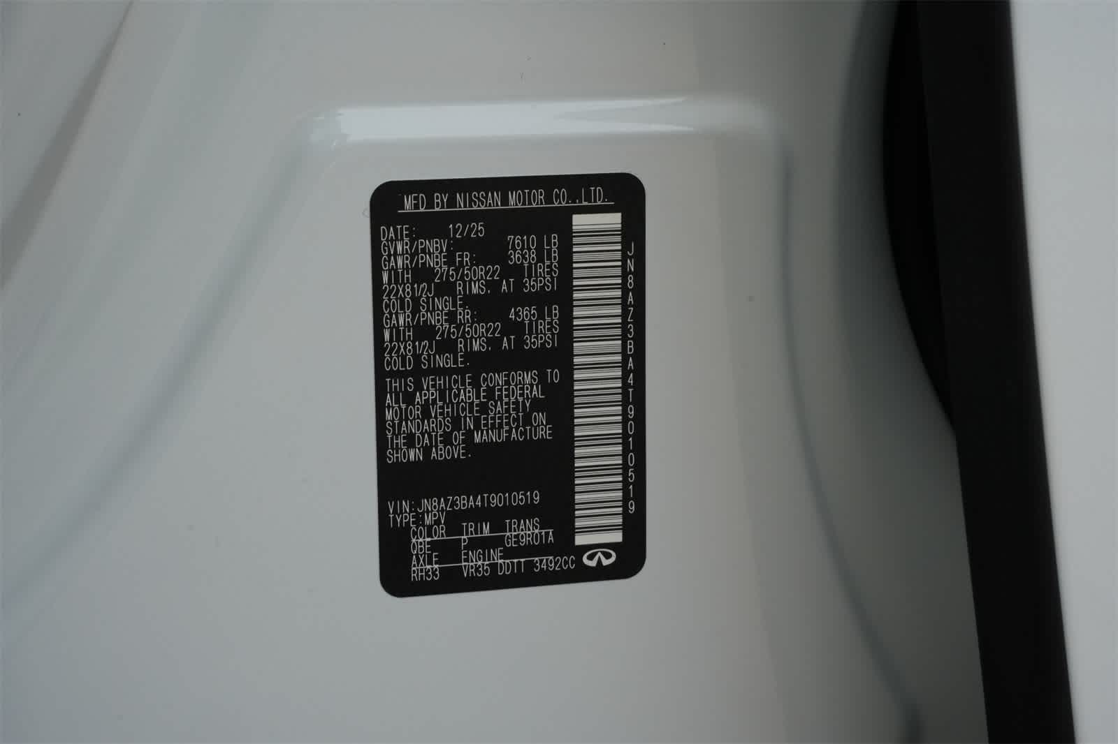 2026 INFINITI QX80 LUXE