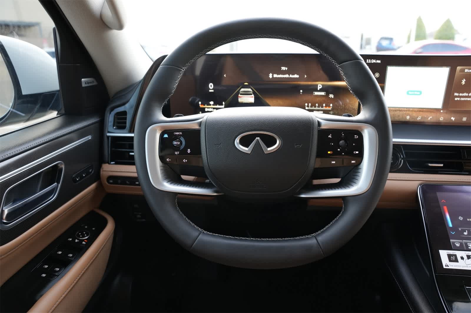 2026 INFINITI QX80 LUXE