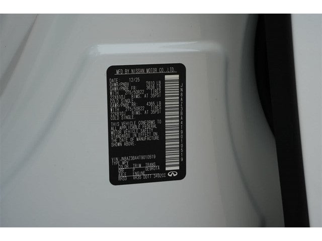 2026 INFINITI QX80 LUXE