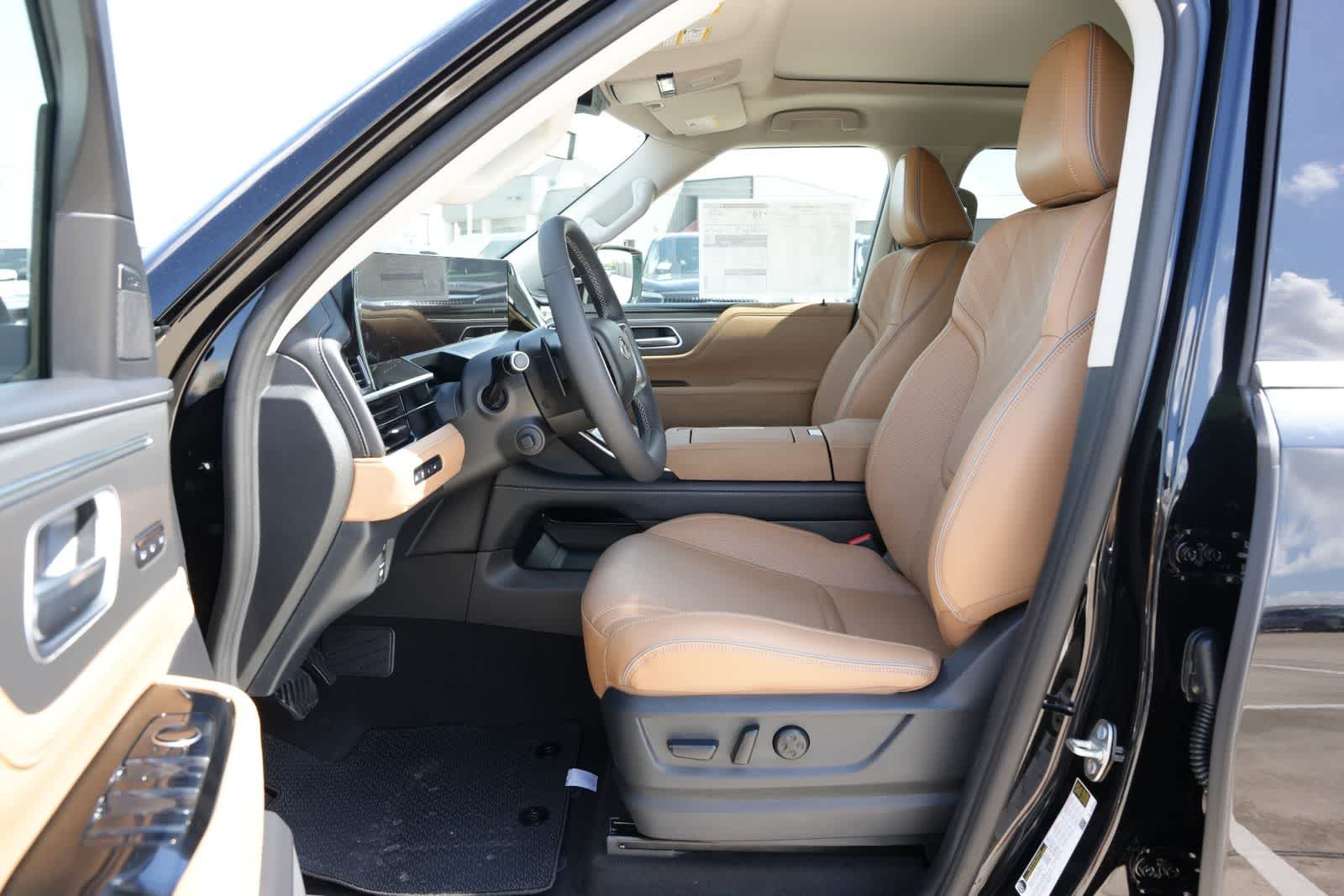 2027 INFINITI QX80 LUXE