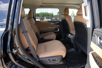 2027 INFINITI QX80 LUXE