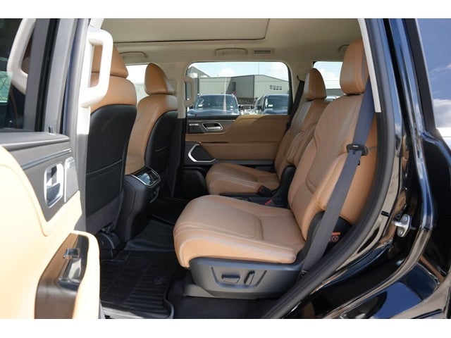 2027 INFINITI QX80 LUXE