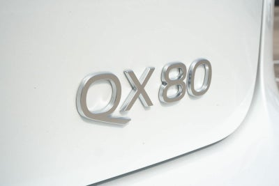 2027 INFINITI QX80 LUXE