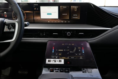 2027 INFINITI QX80 LUXE