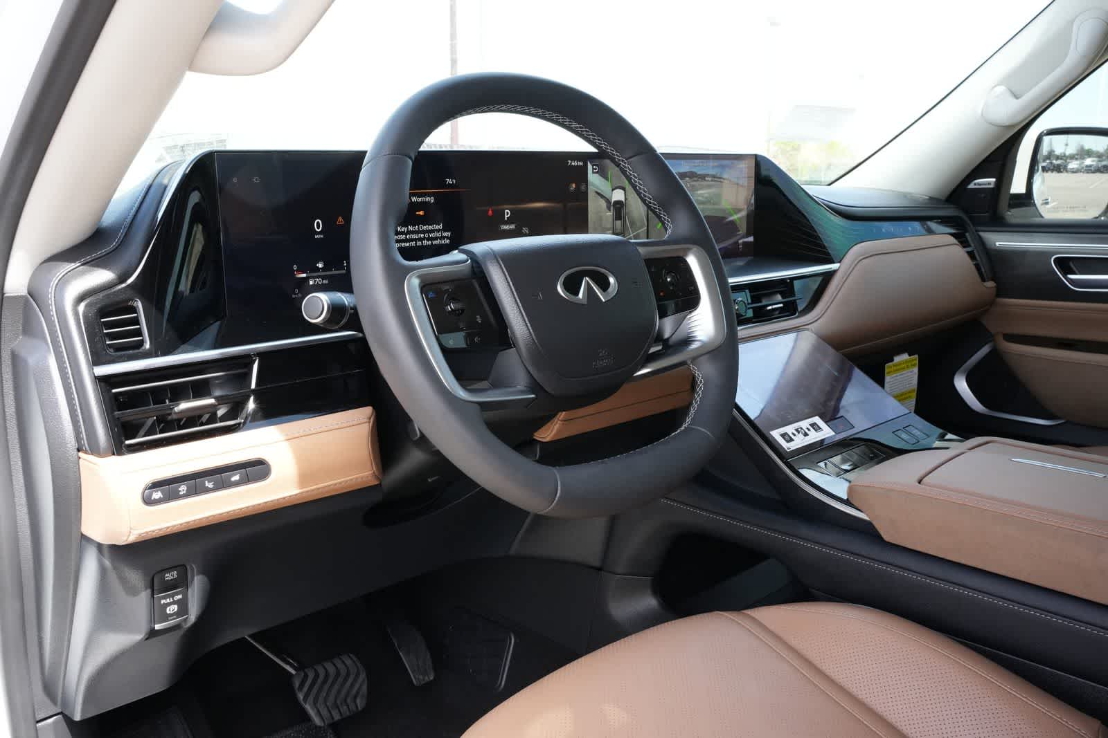 2026 INFINITI QX80 LUXE