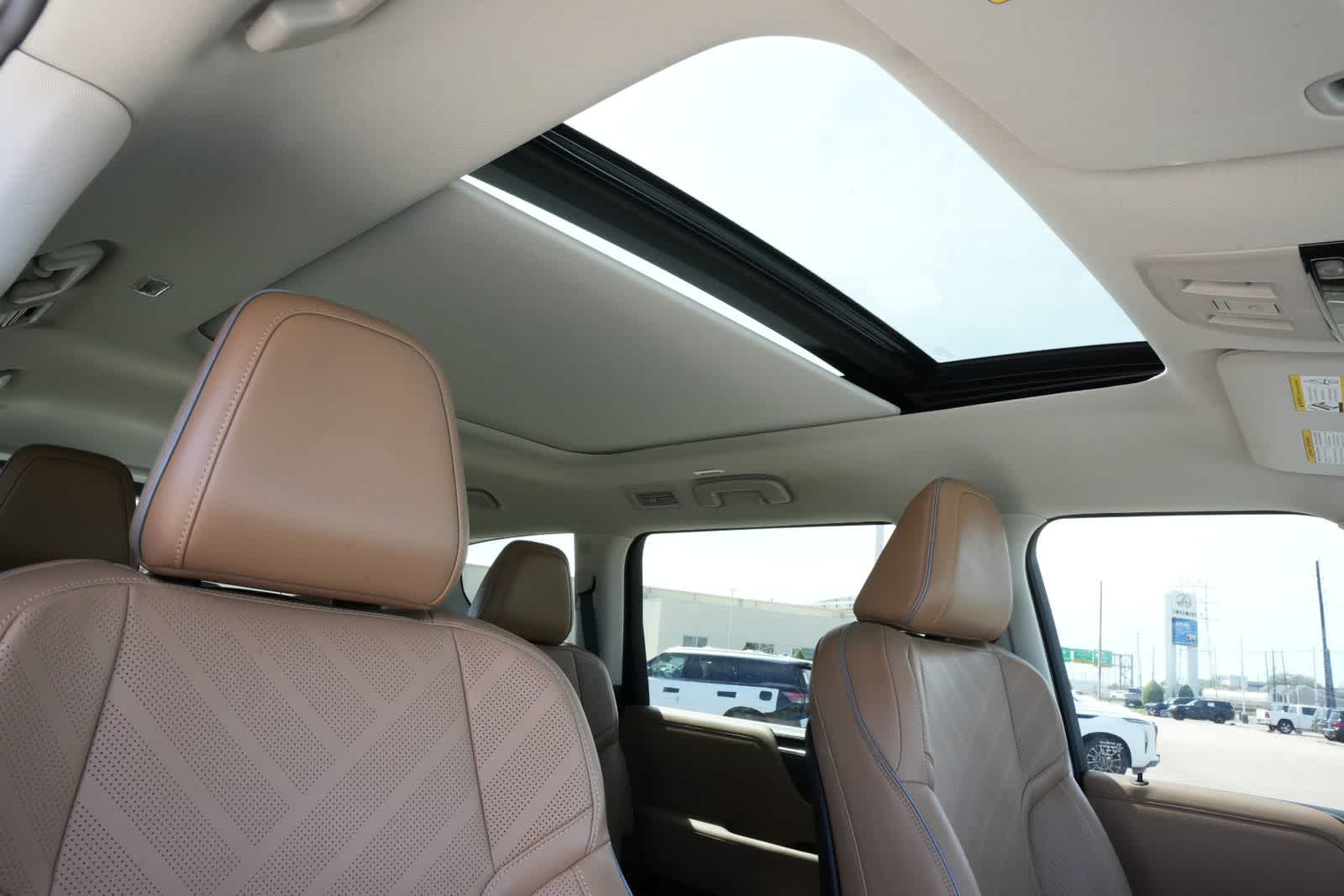 2026 INFINITI QX80 LUXE