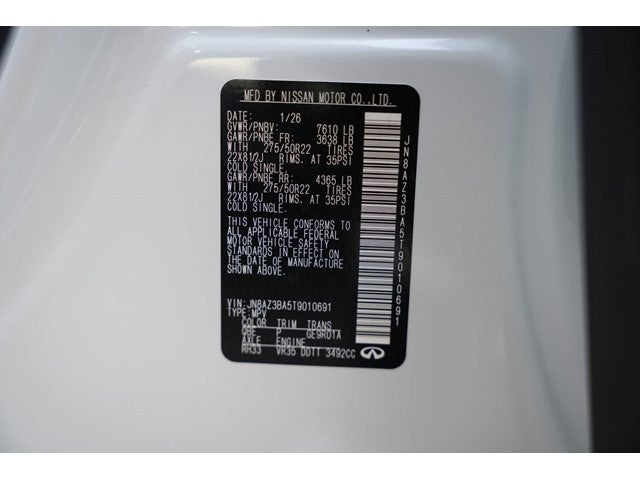 2026 INFINITI QX80 LUXE