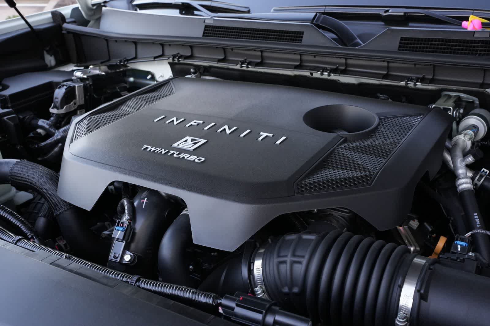 2026 INFINITI QX80 LUXE