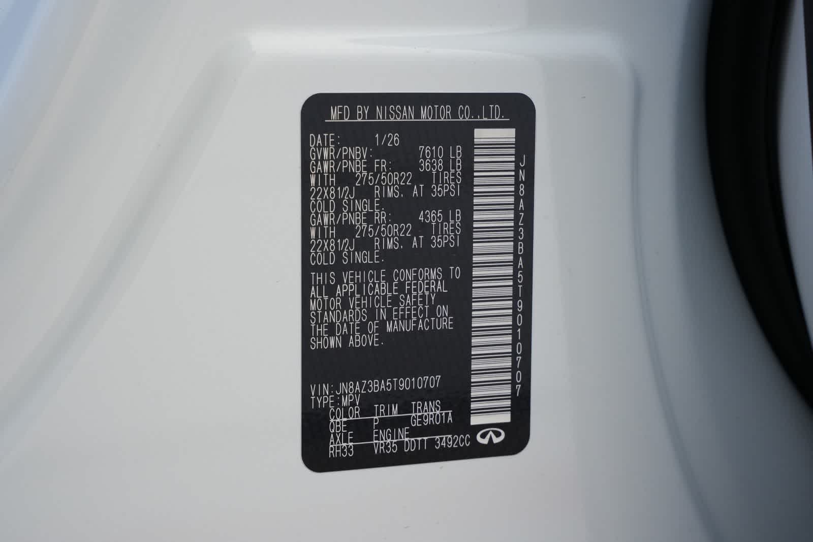 2026 INFINITI QX80 LUXE