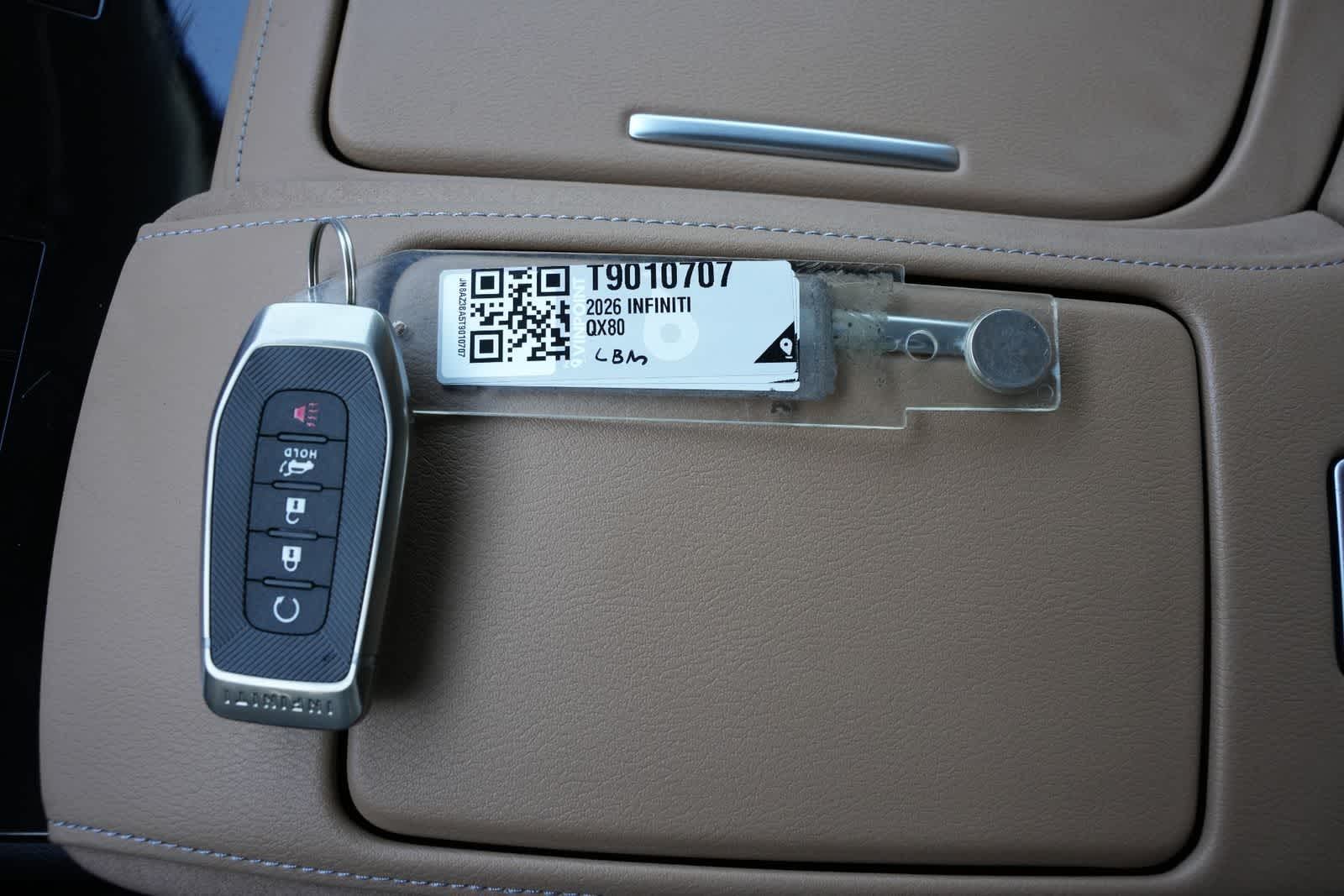 2026 INFINITI QX80 LUXE