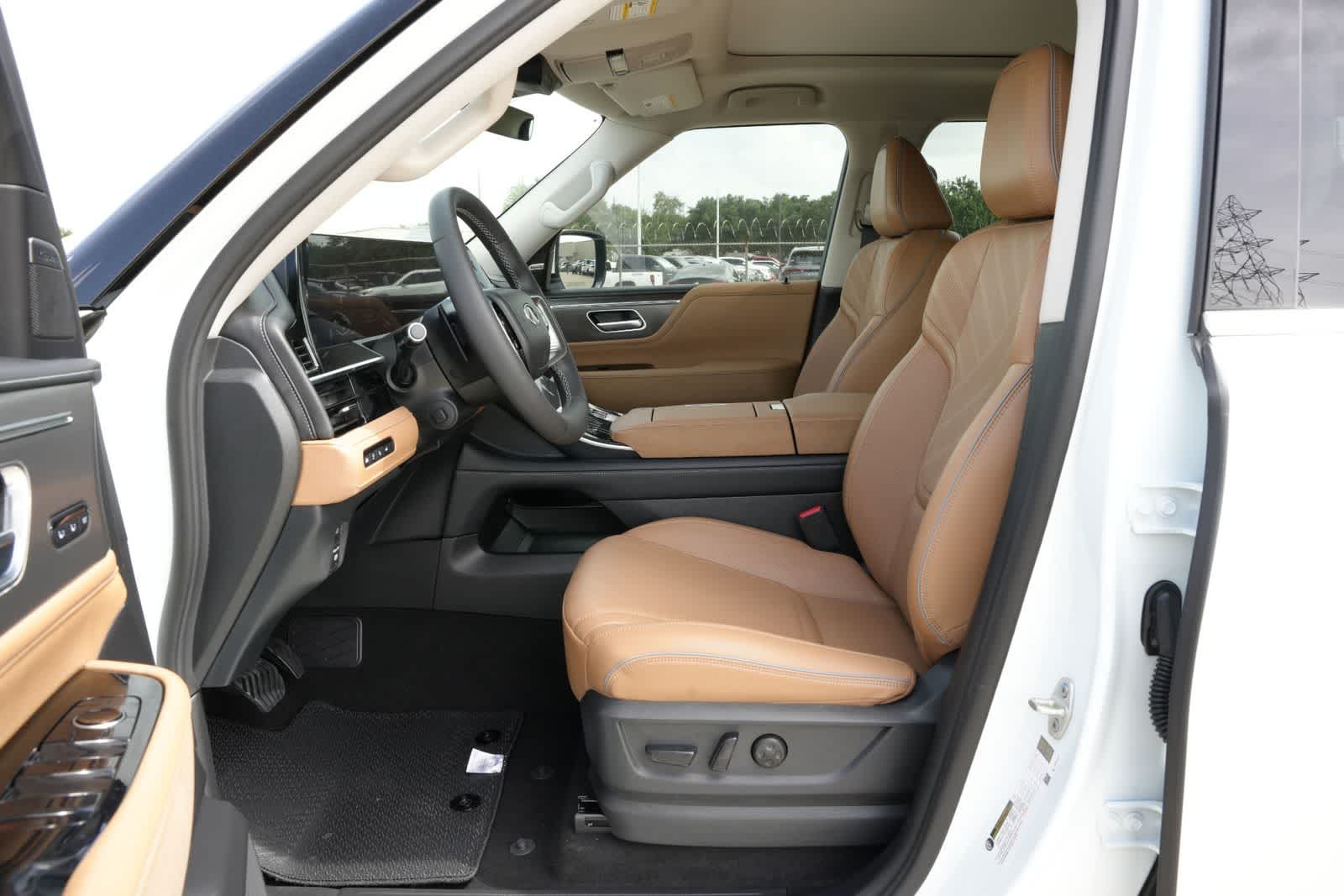2027 INFINITI QX80 LUXE