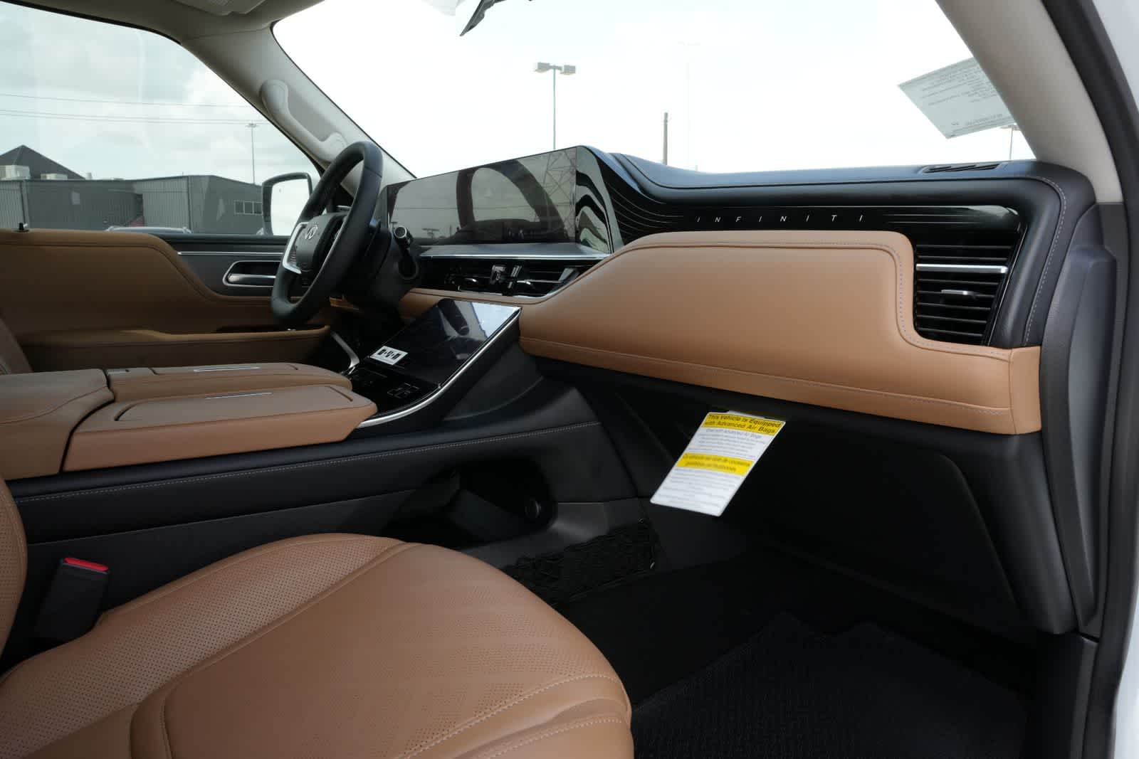 2027 INFINITI QX80 LUXE