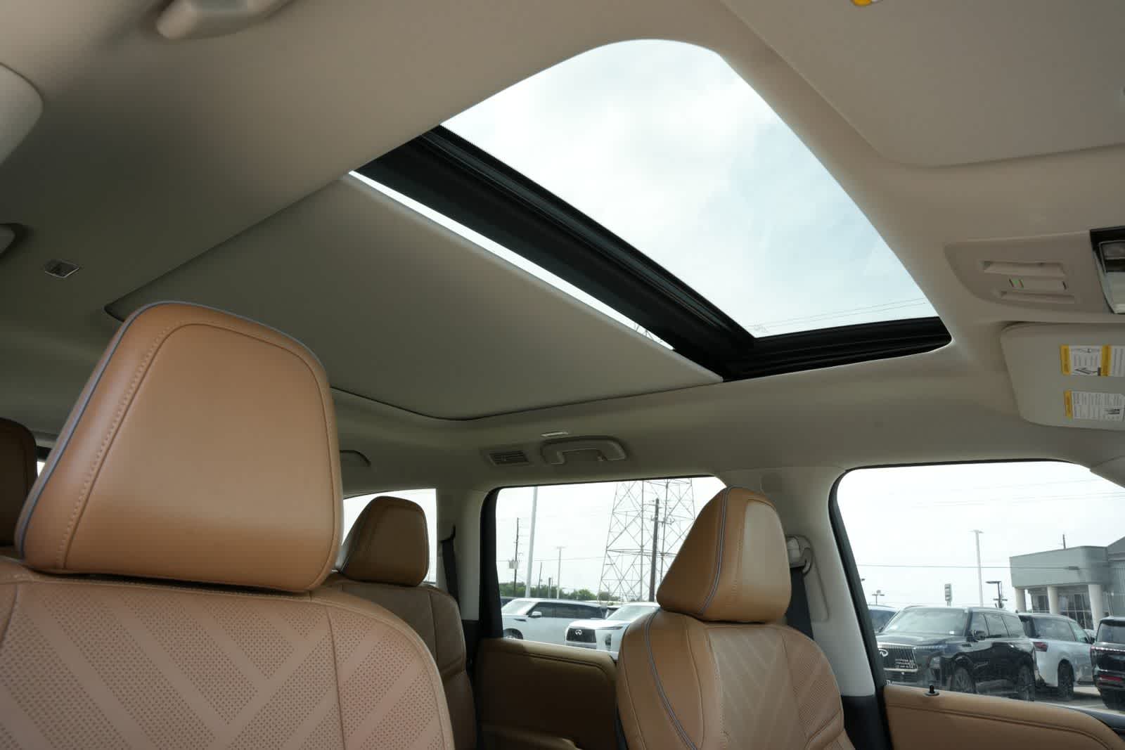 2027 INFINITI QX80 LUXE