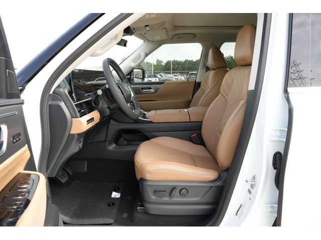 2027 INFINITI QX80 LUXE